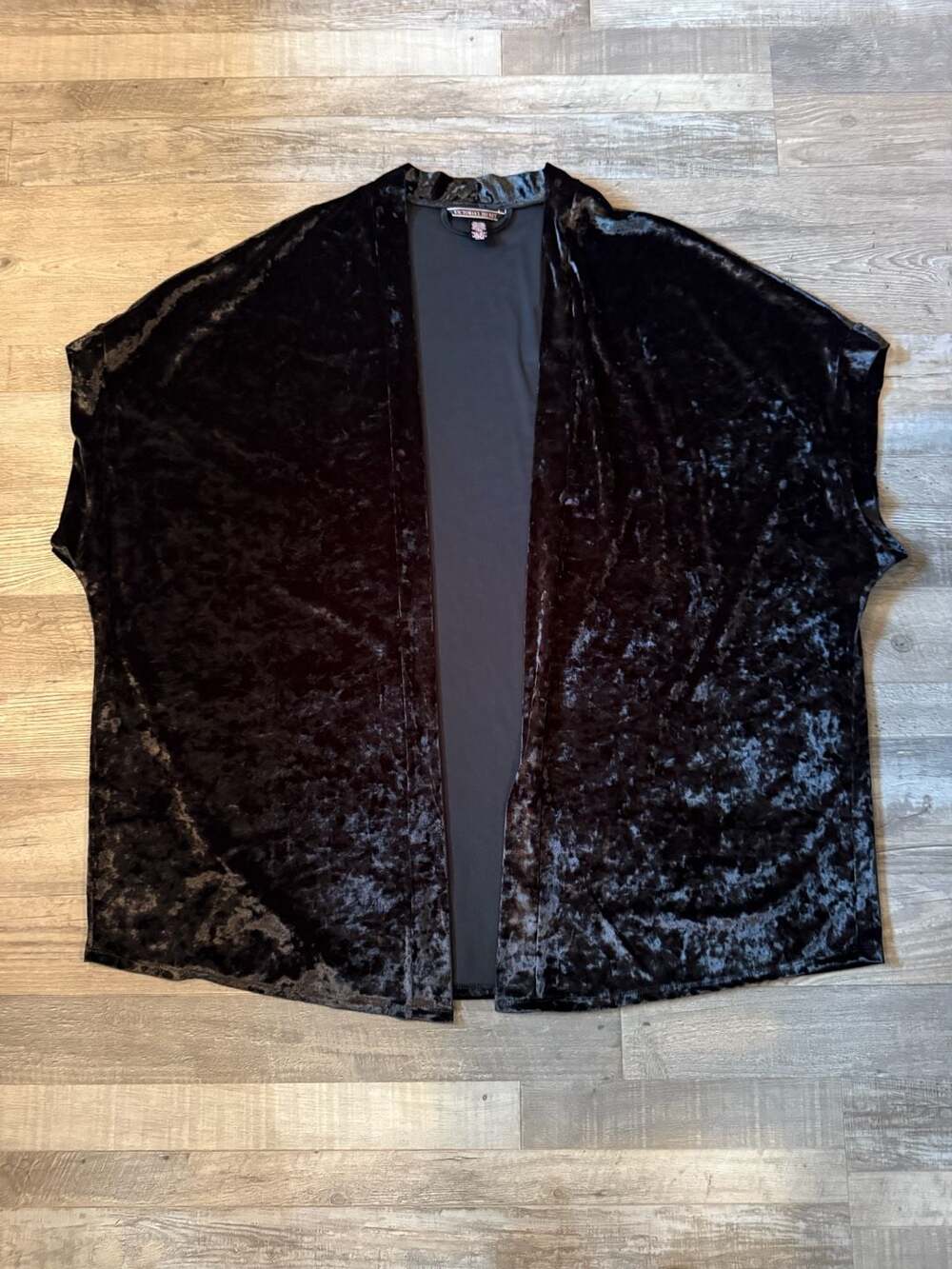 Victoria's Secret Crushed Velvet Kimono Size XS/S Black